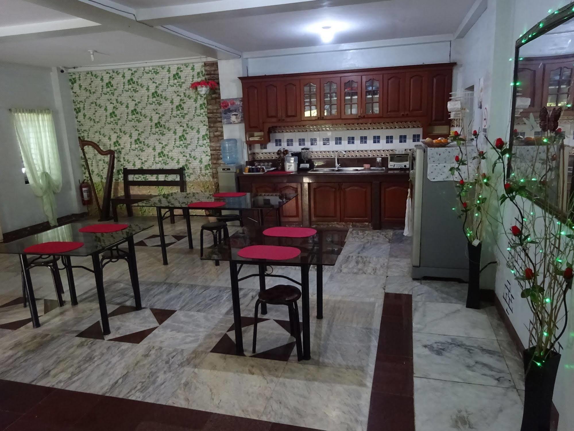 Pe'Re Aristo Guesthouse Mandaue City Exterior foto