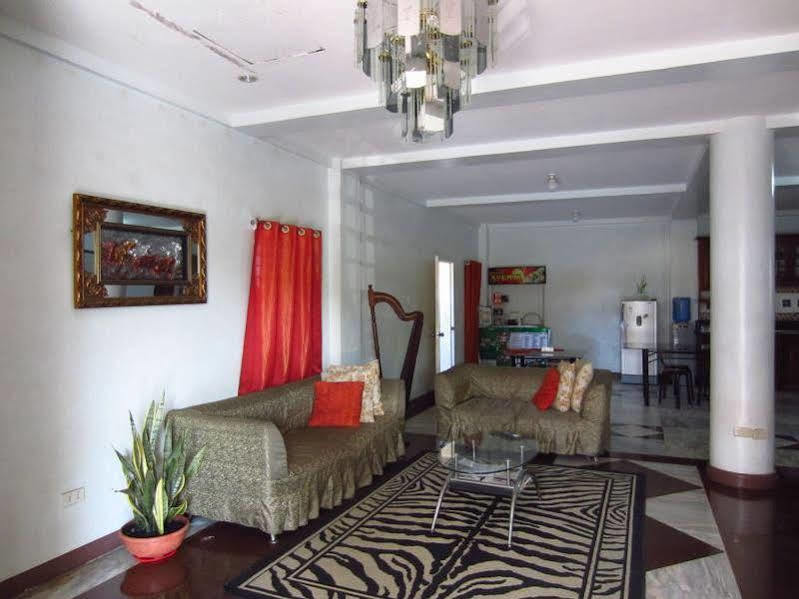 Pe'Re Aristo Guesthouse Mandaue City Exterior foto