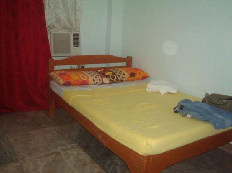 Pe'Re Aristo Guesthouse Mandaue City Exterior foto