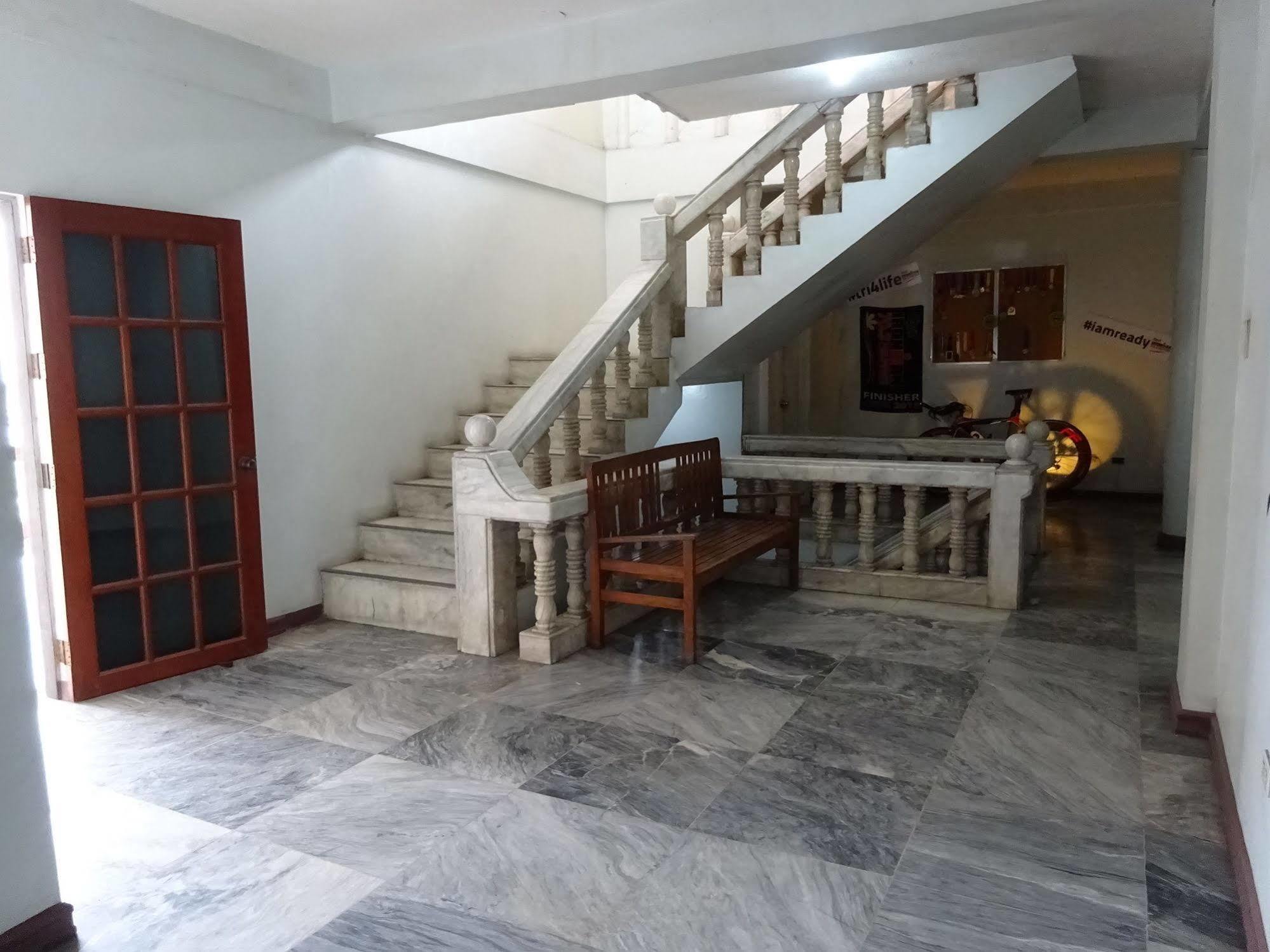Pe'Re Aristo Guesthouse Mandaue City Exterior foto