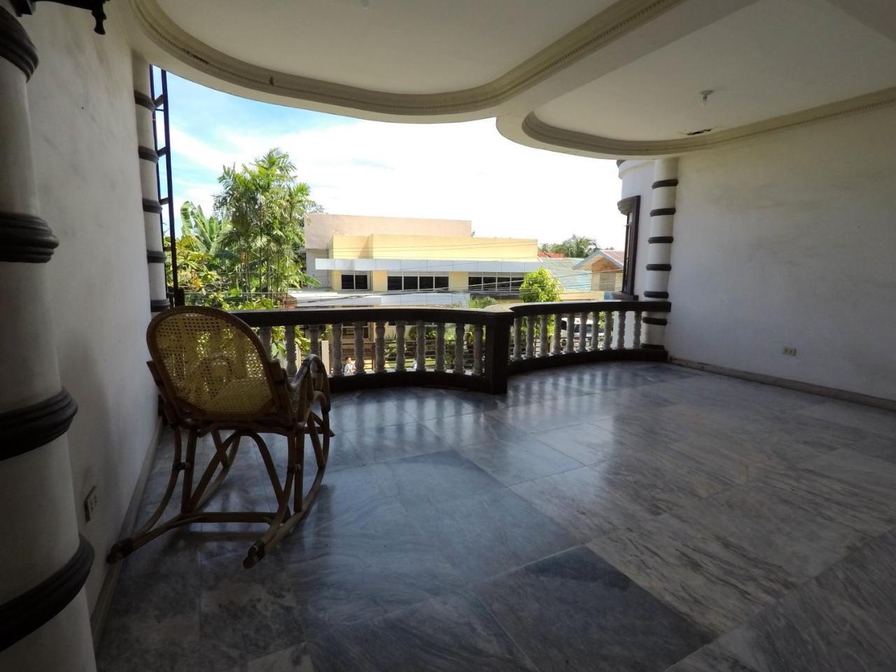Pe'Re Aristo Guesthouse Mandaue City Exterior foto